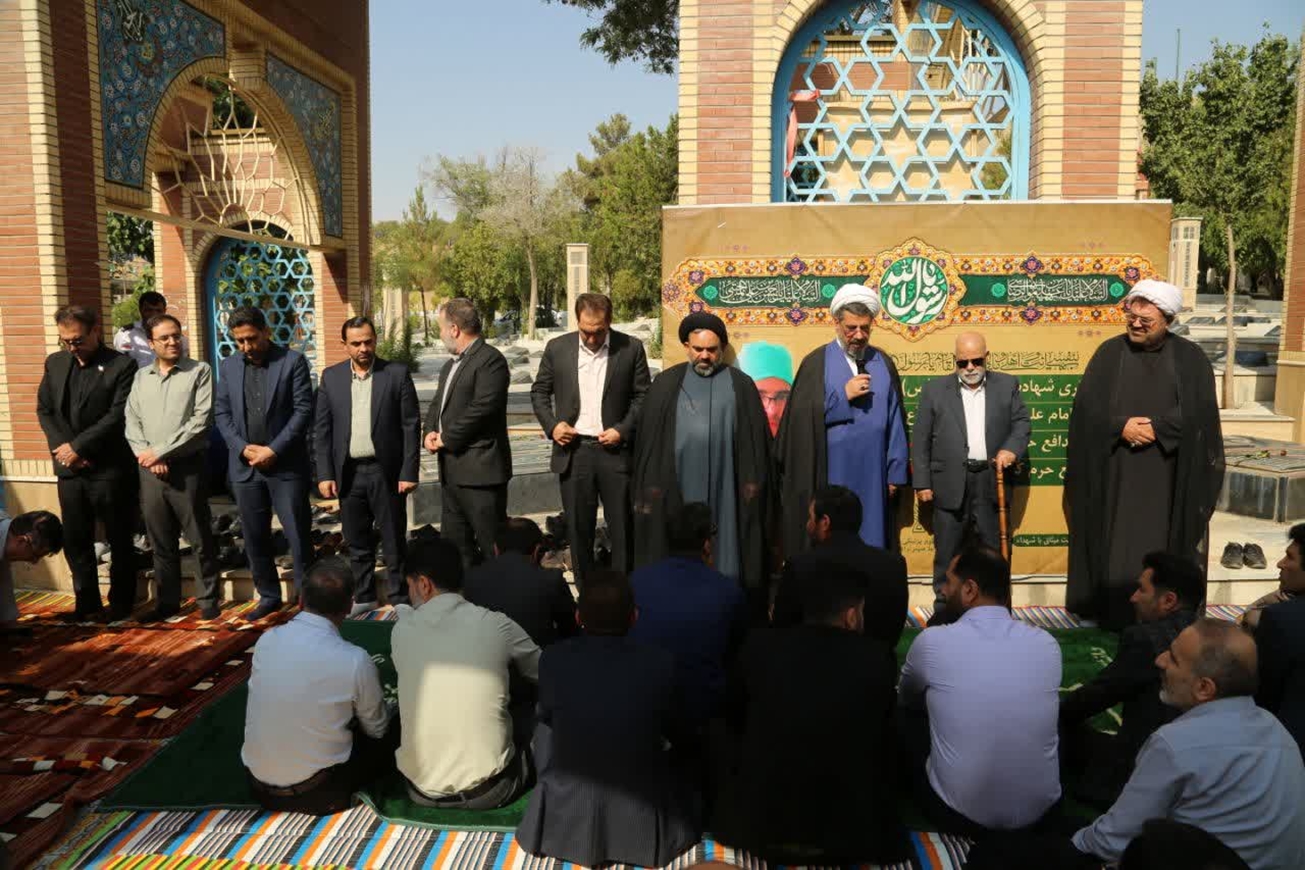 برگزاری مراسم عزاداری دهه آخر ماه صفر و ادای احترام به مقام شامخ شهدا
